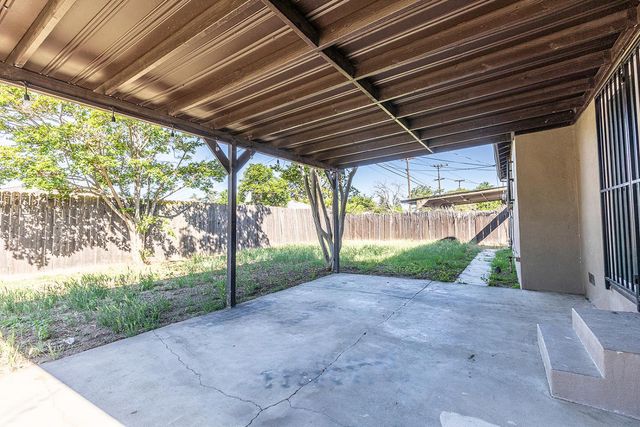 2105 Norman Way, Modesto, CA 95350