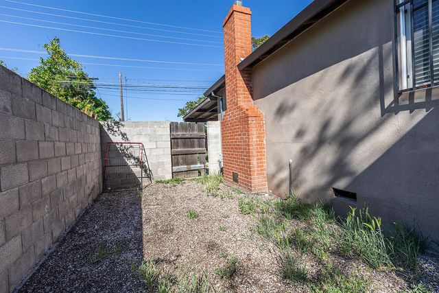 2105 Norman Way, Modesto, CA 95350