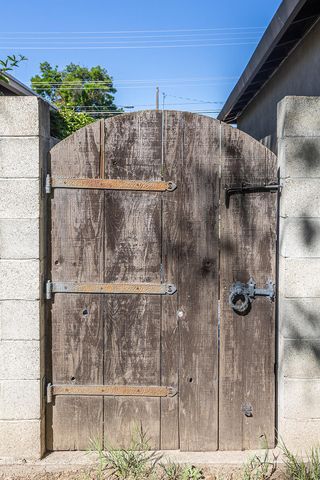 2105 Norman Way, Modesto, CA 95350