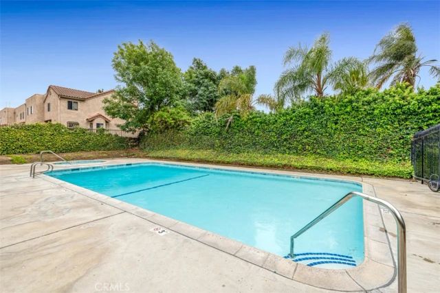 2017 S Campus F, Ontario, CA 91761