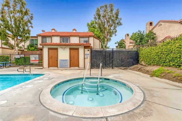 2017 S Campus F, Ontario, CA 91761