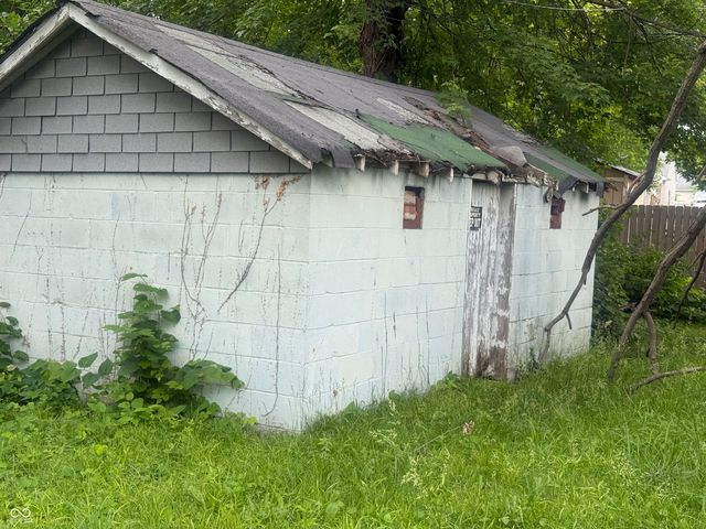 2621 N Tacoma Avenue, Indianapolis, IN 46218