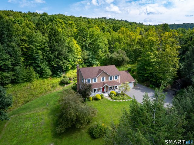 82 Valley Road, Cornwall, CT 06796