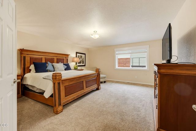 100 Twisted Pine Drive, Grants Pass, OR 97527