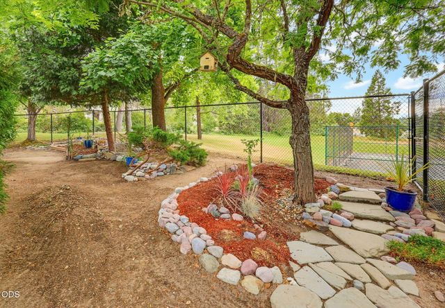 100 Twisted Pine Drive, Grants Pass, OR 97527