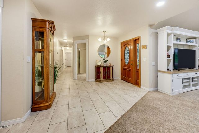 100 Twisted Pine Drive, Grants Pass, OR 97527
