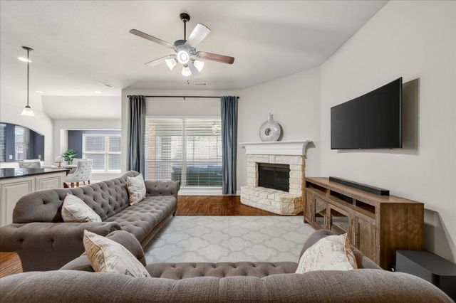 4208 Carnation Lane, Mansfield, TX 76063