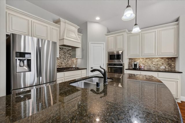 4208 Carnation Lane, Mansfield, TX 76063