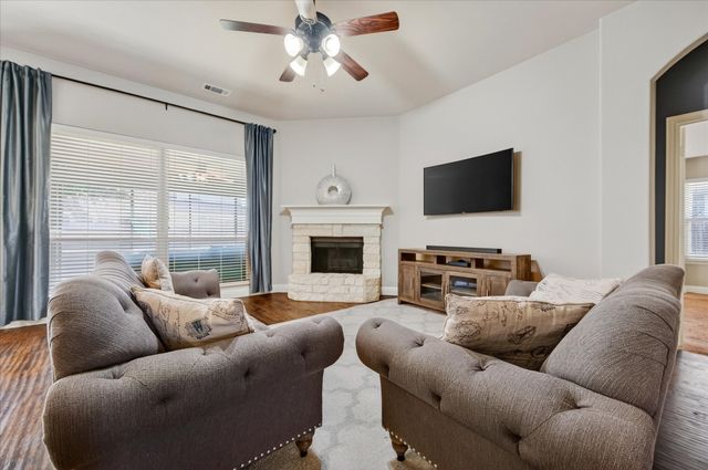 4208 Carnation Lane, Mansfield, TX 76063