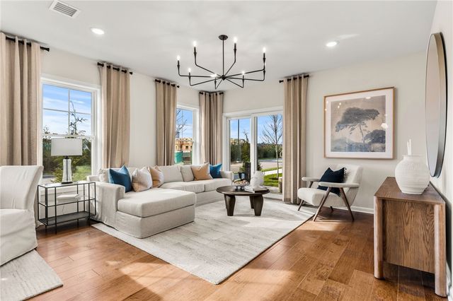 36 East Point Drive 4, East Providence, RI 02916