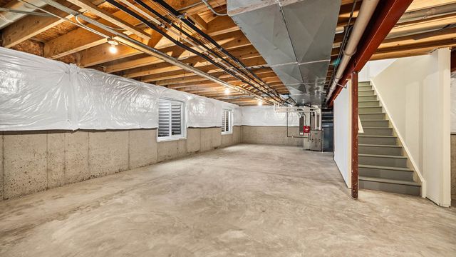 17211 Munster Lane, Tinley Park, IL 60477