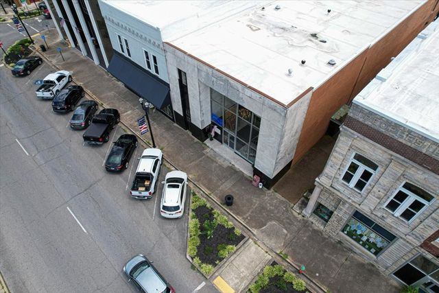 111 W Commerce St, Lewisburg, TN 37091