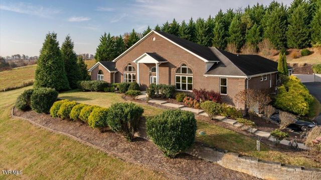 101 Bond Town Road, Blountville, TN 37617
