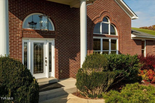 101 Bond Town Road, Blountville, TN 37617
