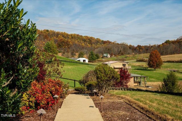 101 Bond Town Road, Blountville, TN 37617