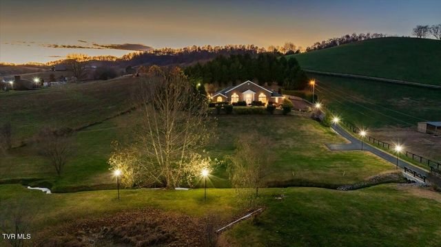 101 Bond Town Road, Blountville, TN 37617