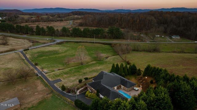 101 Bond Town Road, Blountville, TN 37617