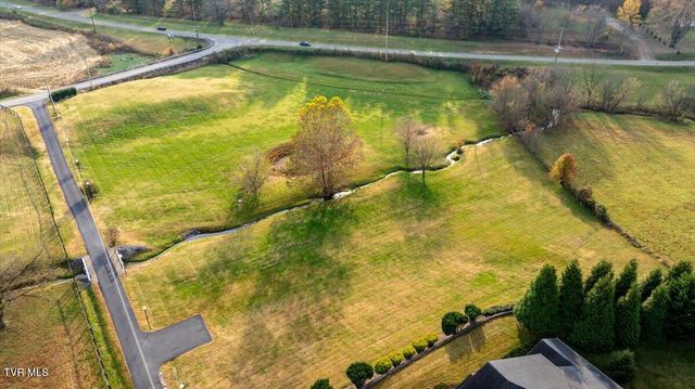 101 Bond Town Road, Blountville, TN 37617