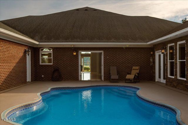 101 Bond Town Road, Blountville, TN 37617
