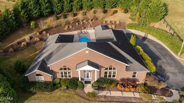 101 Bond Town Road, Blountville, TN 37617