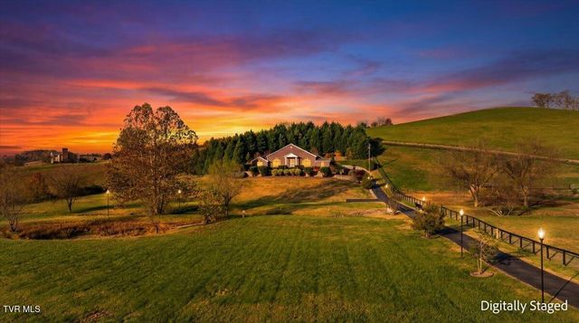 101 Bond Town Road, Blountville, TN 37617