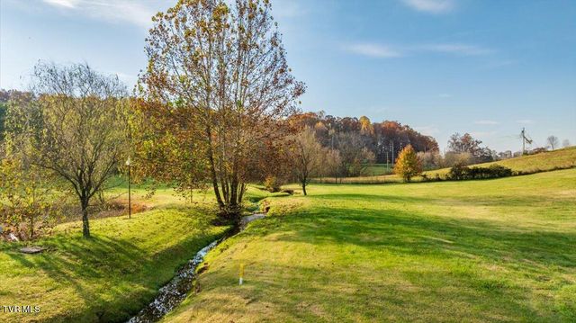 101 Bond Town Road, Blountville, TN 37617