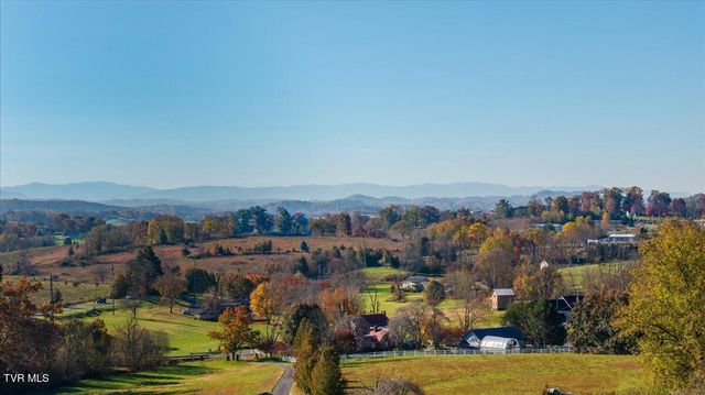 101 Bond Town Road, Blountville, TN 37617