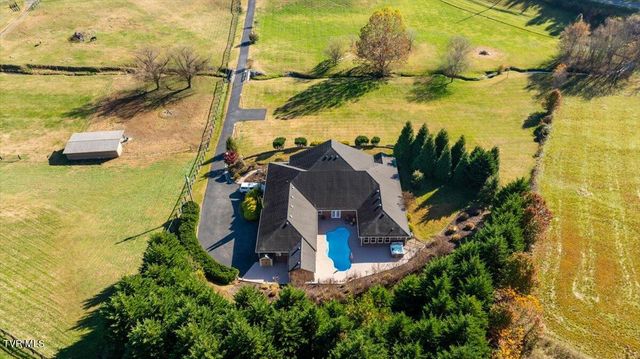 101 Bond Town Road, Blountville, TN 37617