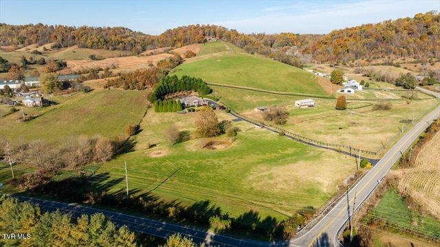 101 Bond Town Road, Blountville, TN 37617
