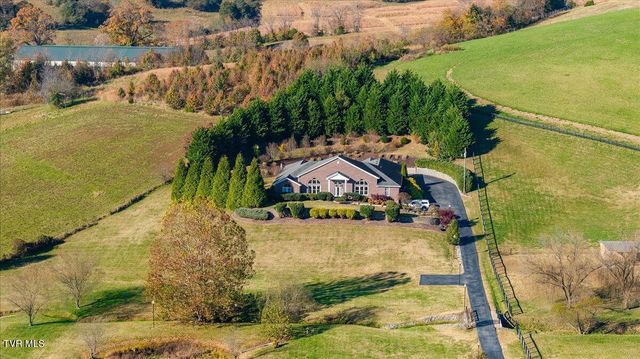 101 Bond Town Road, Blountville, TN 37617