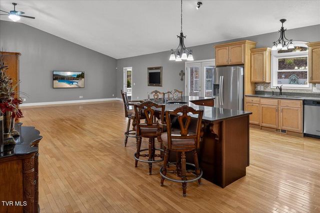 101 Bond Town Road, Blountville, TN 37617