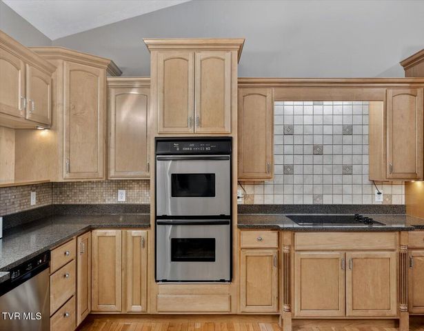 101 Bond Town Road, Blountville, TN 37617