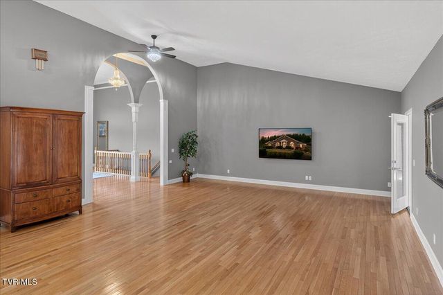 101 Bond Town Road, Blountville, TN 37617