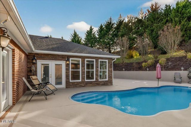 101 Bond Town Road, Blountville, TN 37617