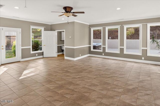 101 Bond Town Road, Blountville, TN 37617