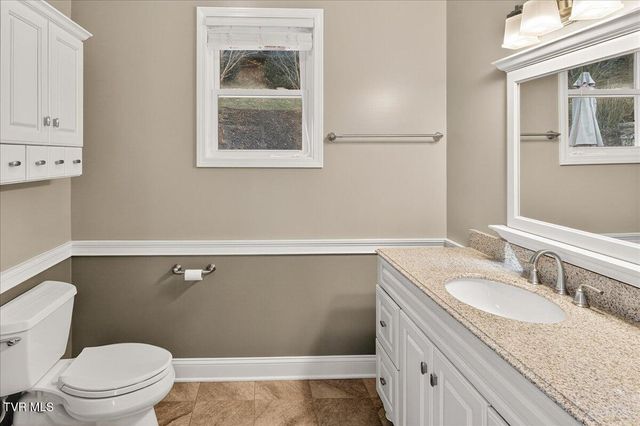 101 Bond Town Road, Blountville, TN 37617