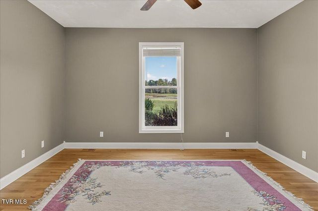 101 Bond Town Road, Blountville, TN 37617
