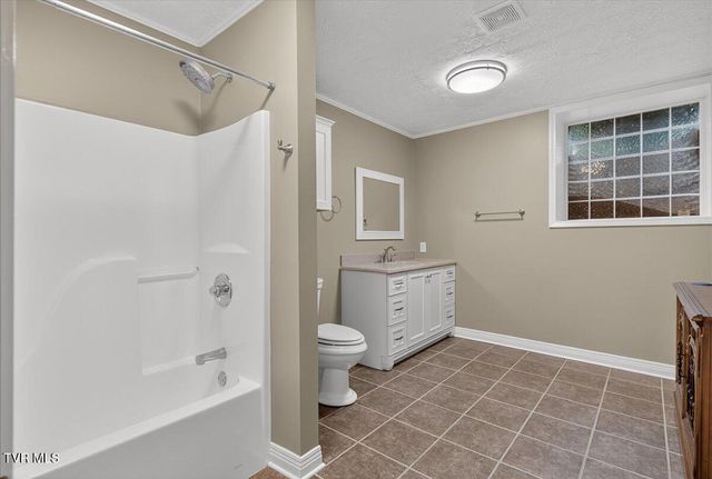 101 Bond Town Road, Blountville, TN 37617