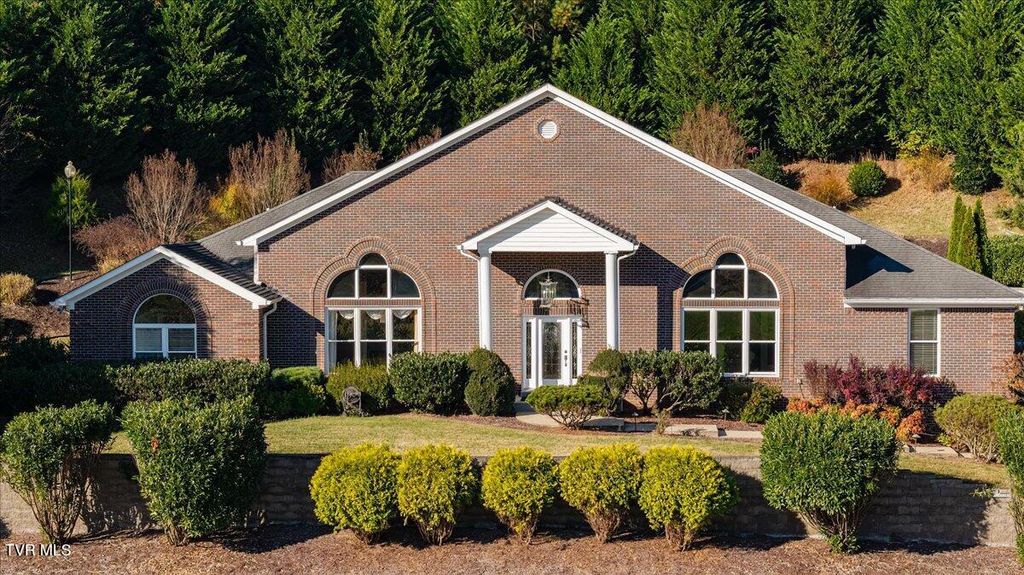 101 Bond Town Road, Blountville, TN 37617