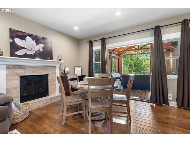 7490 Sw SCHROEDER Way, Wilsonville, OR 97070