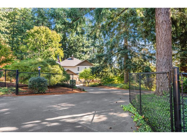 7490 Sw SCHROEDER Way, Wilsonville, OR 97070