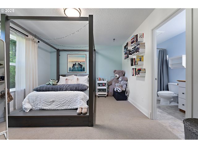 7490 Sw SCHROEDER Way, Wilsonville, OR 97070