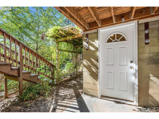 7490 Sw SCHROEDER Way, Wilsonville, OR 97070