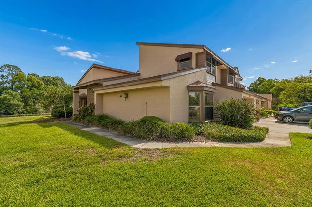 2318 VILLAGE GREEN BOULEVARD, Plant City, FL 33566