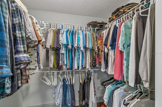 2318 VILLAGE GREEN BOULEVARD, Plant City, FL 33566