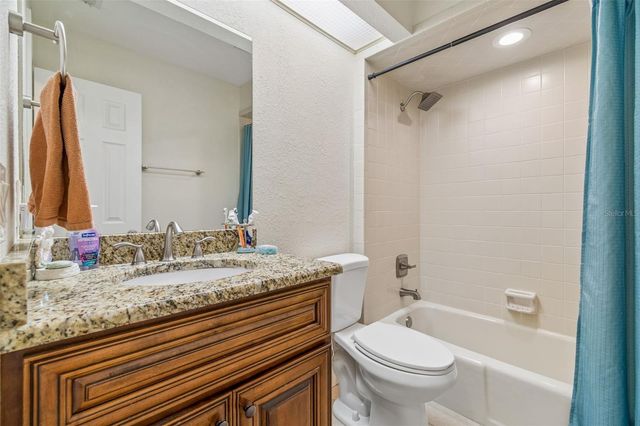 2318 VILLAGE GREEN BOULEVARD, Plant City, FL 33566