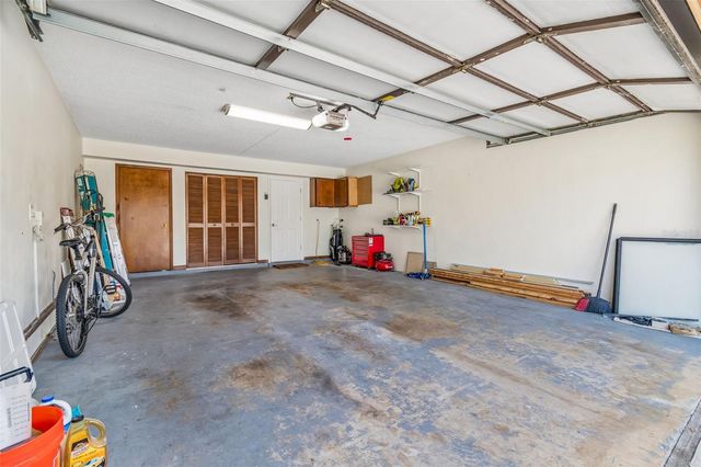 2318 VILLAGE GREEN BOULEVARD, Plant City, FL 33566