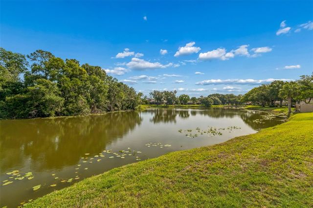 2318 VILLAGE GREEN BOULEVARD, Plant City, FL 33566
