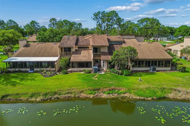 2318 VILLAGE GREEN BOULEVARD, Plant City, FL 33566