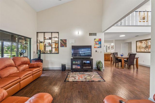 2318 VILLAGE GREEN BOULEVARD, Plant City, FL 33566